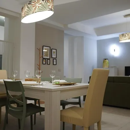 Monumentale M5 - 6 Ospiti & Famiglie Con 2 Bagni E Appartement *